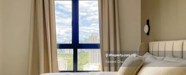 Fully furnished 2 Bedrooms Unit with 1 Parking Lot 1