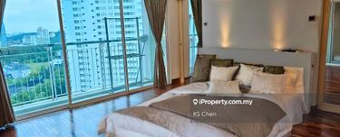 Indulge in Luxury: Damansara Perdana Studio with Jacuzzi Hot Tub 1