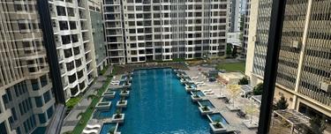 Freehold Upper East Condo Corner Lot  1