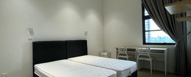 Medium Room with 2 Single Beds for Rent near Bandar Sunway Pyramid 1
