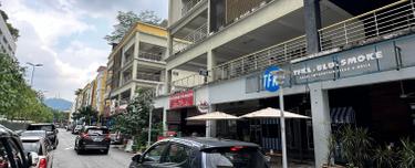 Spacious Shop for Sale with Wide Frontage in Prime Location 1