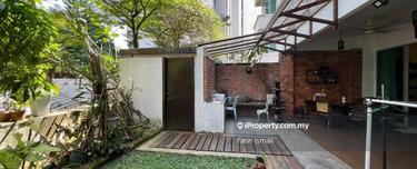 Ground Floor unit with Private Garden, well maintained & renovated! 1