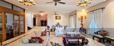 2 Sty Big Living Hall with Golf View and Good Maintenance Condition 1