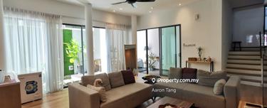 Fully ID Design, Fully Renovated, 3 Storey Semi-D @ The Airie for Sale 1