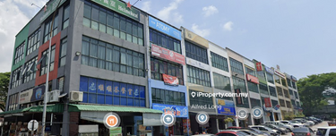 Facing main road Corner unit  1