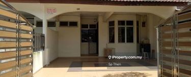 A well renovate ID 1 storey ready move in condition good 4investment 1