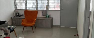Freehold, well-maintained unit, nice furnitures 1