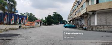 Ground Floor Shop to let at Rawang Integrated Industrial Park 1
