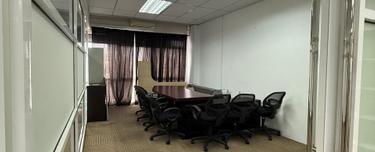 Puchong Setia Walk Office Partly Furnished Near LRT Station 1