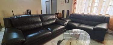 Freehold South Facing 3 Room Apartment near LRT, Mall & Schools 1