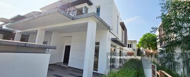 Freehold 2 storey End House Taman Putra Prima Pp6 Aquamarine Puchong 1