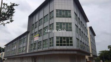 4 Storey Corner Shop for Sale with lift, huge car park, facing front 1