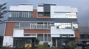 Semi-D factory for Sale 1