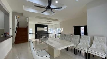 Puchong bandar puteri 12 bungalow for rent,breezy air,9500 sqft 1