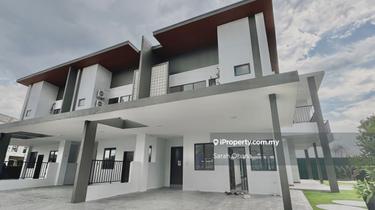 Golf Course View 2-Storey Superlink Home @ Bangi Golf Resort 24 x 80 1