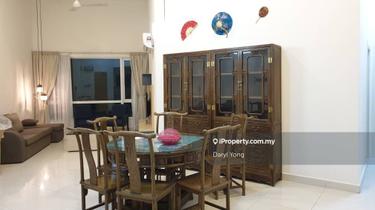 Spacious apartment with tasteful furnishing and breathtaking city view 1