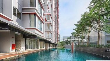 Facing Lakeview, 1362 sqft, Corner unit, 2 car park, 100% Loan 1