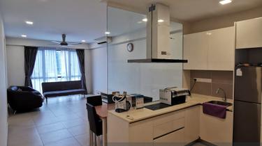 Cozy and well Maintained unit  1