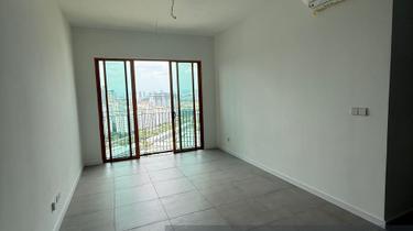 Low Density, 5min walk to LRT 1