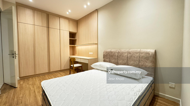 Nice city view. Spacious 2bedrooms unit for rent. Many units on hands. 1