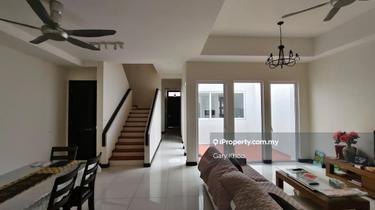 E&O Ariza Seafront Fully Reno & Furnished Terrace House For Rent 1