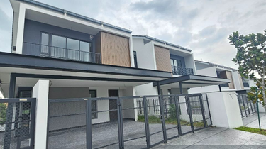 Cheapest 3 storey semid bukit jelutong 1
