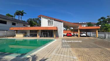 Basic Bungalow on large squarish flat land @ Bukit Tunku 1