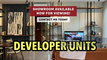 Freehold Spacious 2 Bedrooms Unit , Partially Furnish 1