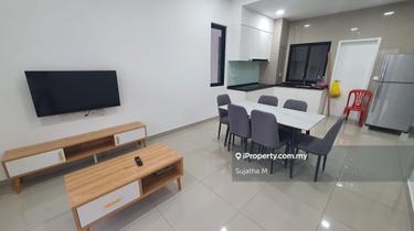 Fully Furnished Convenience - Safe, Central & Stylish 1