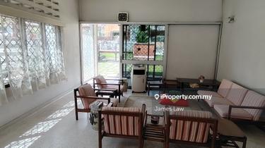 Bungalow in superb location PJ ss3! Freehold! Practical land shape! 1