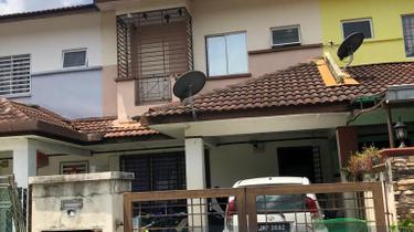Terrace house for Sale 1