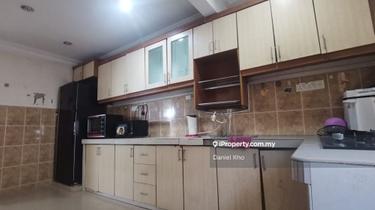 Renovated affordable 4 bedrooms home Kota Kemuning  1