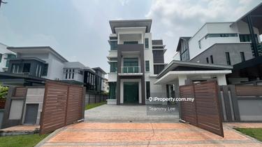 3sty Bungalow Wira Mutiara Bandar Sungai Long Lift Facing Playground 1