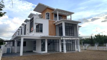 Alam Impian - Corner Lot  3 Storey Terrace House  1