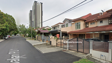 Several schools and kindergartens nearby, Chinese Owner 1
