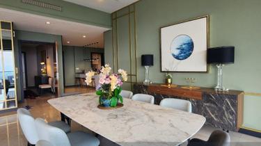 Well Renoted Big Penthouse For Sale 1