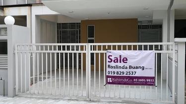 New Elmina Beautiful Double Storey (double frontage) Fully Renovated 1