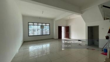 Bandar seri alam Taman flora height 2 storey terrace house  1