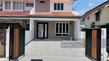 Freehold, Newly Renovate Double Storey Terrace @ Taman Puchong Utama 1