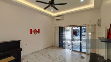 Freehold 1 Storey Terrace in Ujong Pasir 1