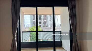 Facing villa and partly furnished available for rent. Viewing welcome. 1