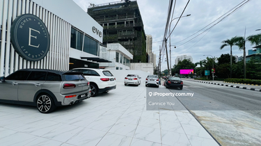 Walking distance to LRT 1
