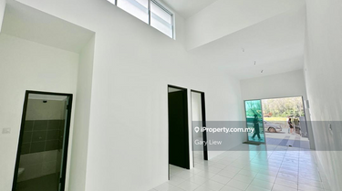 Tip Top and Fully extended Freehold house  1