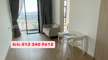 Corner and renovated unit !  1