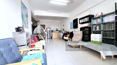 Unblock, Nice View, Well Kept Unit, Move in Condition, Good Location 1