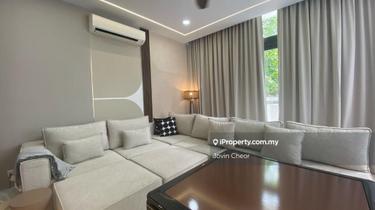 Reed, Lakefield, 57000 KL, Sungai Besi 1