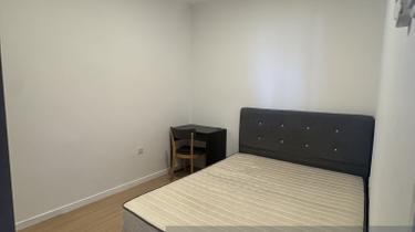 Walking distance to Taylor Female Room Rental 1