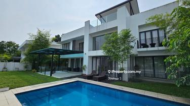 2.5 Storey Modern Villa with amazing views 1