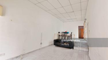 Cozy Single Storey in a 5-Star location! 1