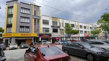 3 Storey Shop at Pusat Komersial Tsb Sungai Buloh For Sale 1